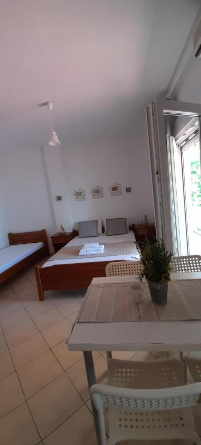 Akrogiali Apartments Paralía Skotínis Exterior foto